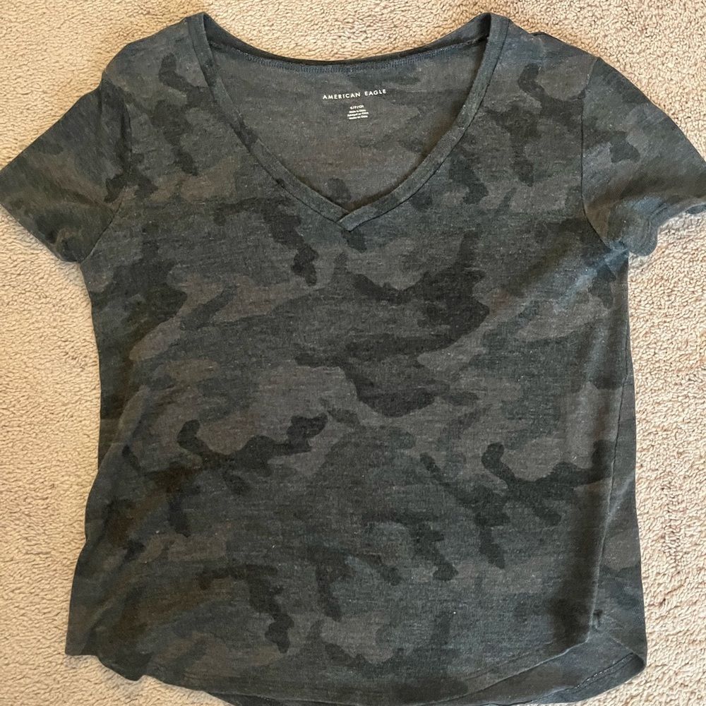 American Eagle short sleeve T-shirt size small